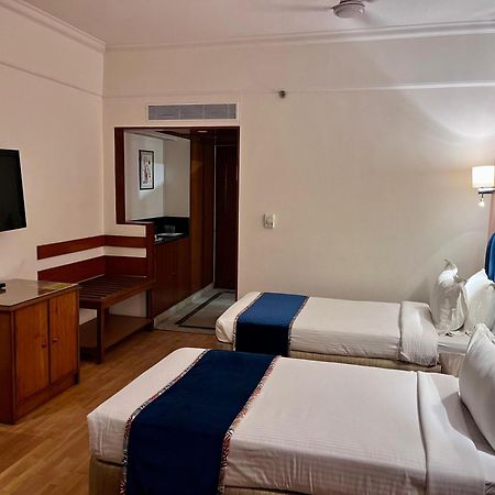 Katriya Hotel And Tower Χιντεραμπάντ Εξωτερικό φωτογραφία