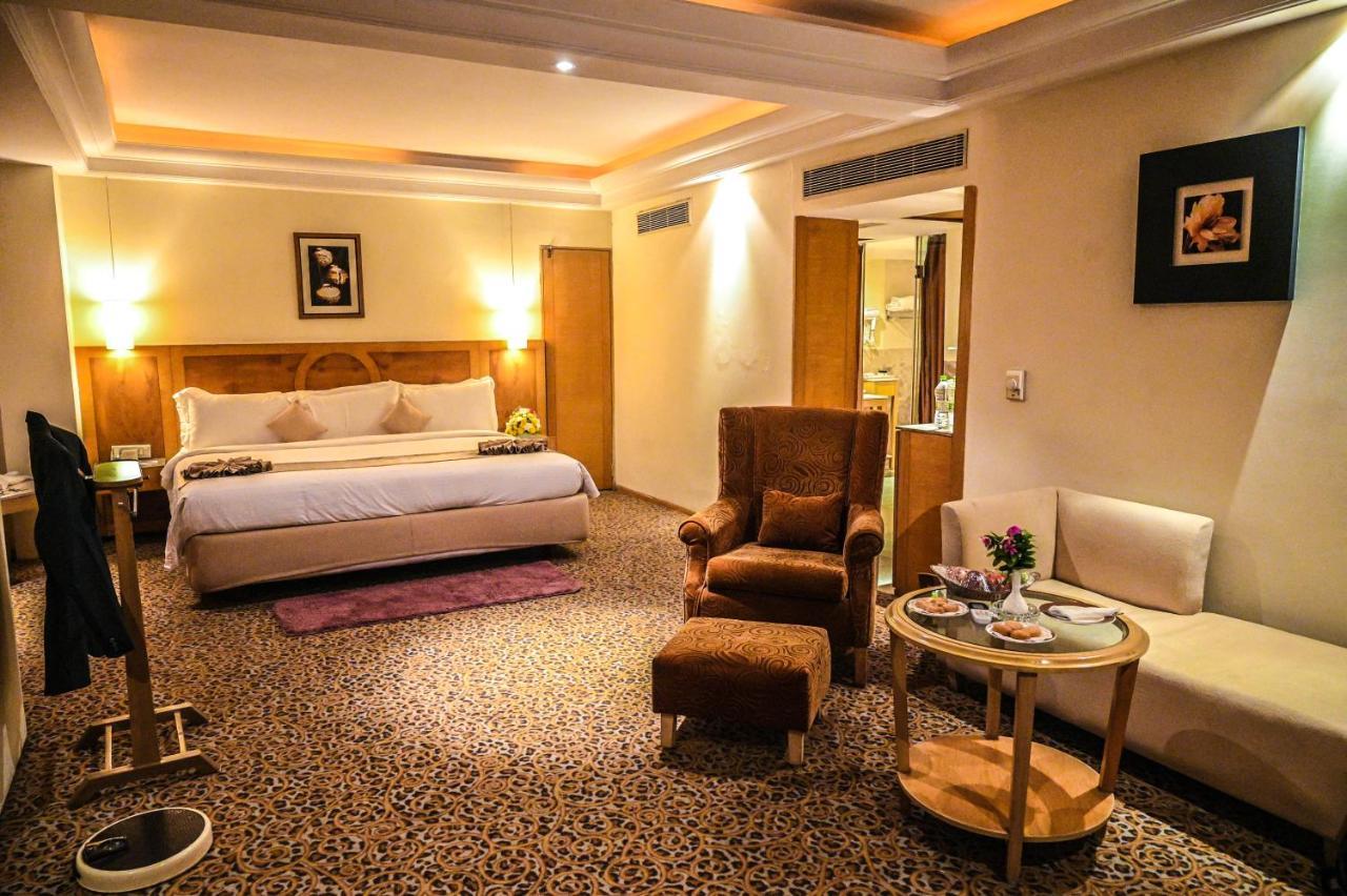 Katriya Hotel And Tower Χιντεραμπάντ Εξωτερικό φωτογραφία
