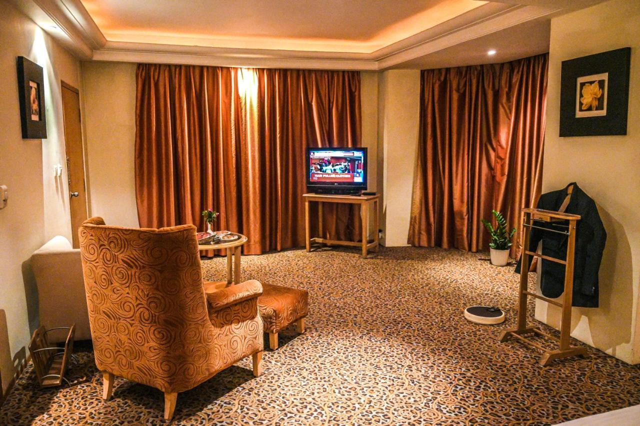 Katriya Hotel And Tower Χιντεραμπάντ Εξωτερικό φωτογραφία