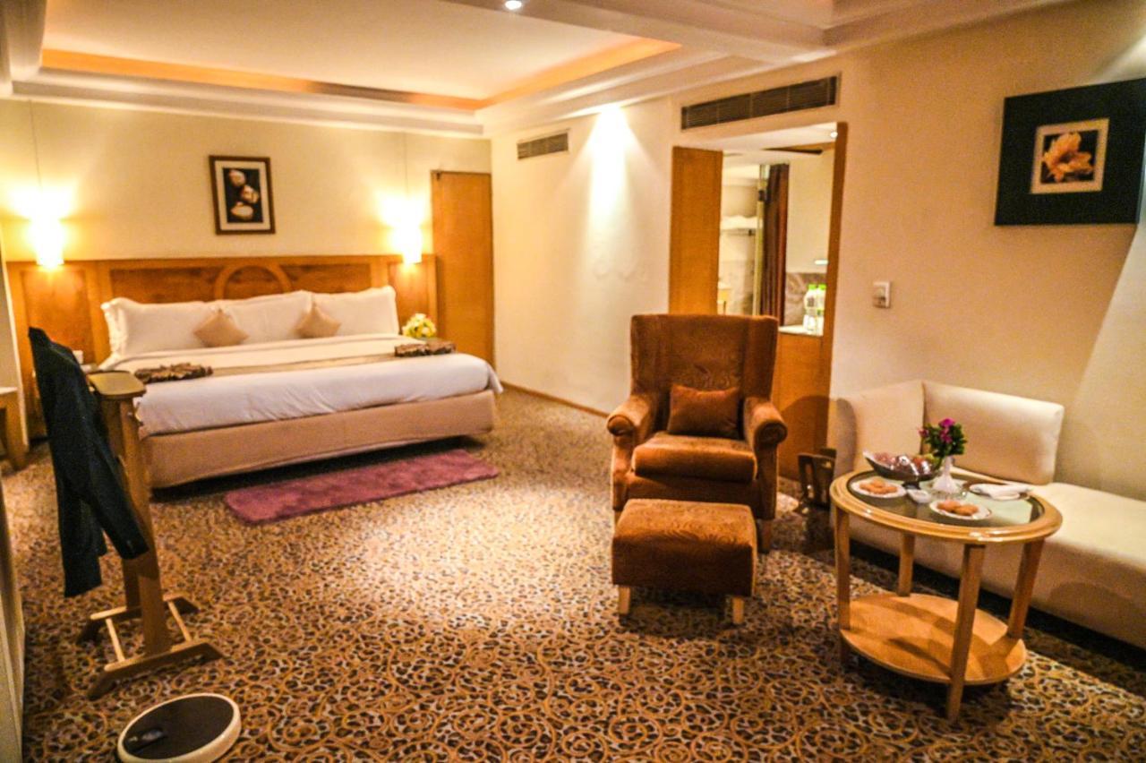 Katriya Hotel And Tower Χιντεραμπάντ Εξωτερικό φωτογραφία