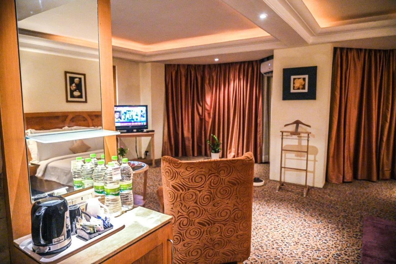 Katriya Hotel And Tower Χιντεραμπάντ Εξωτερικό φωτογραφία