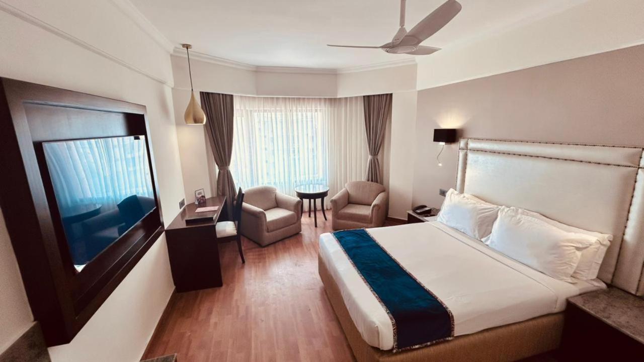 Katriya Hotel And Tower Χιντεραμπάντ Εξωτερικό φωτογραφία