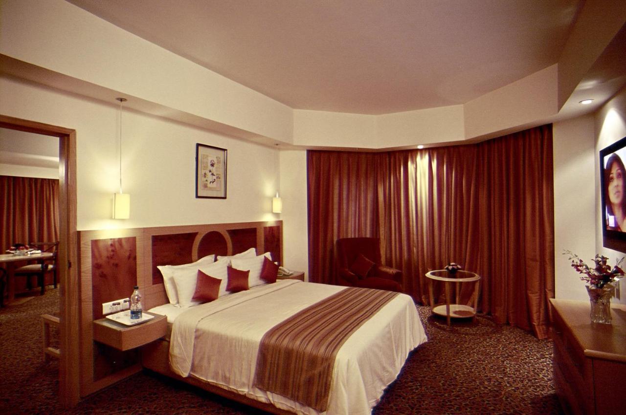 Katriya Hotel And Tower Χιντεραμπάντ Εξωτερικό φωτογραφία