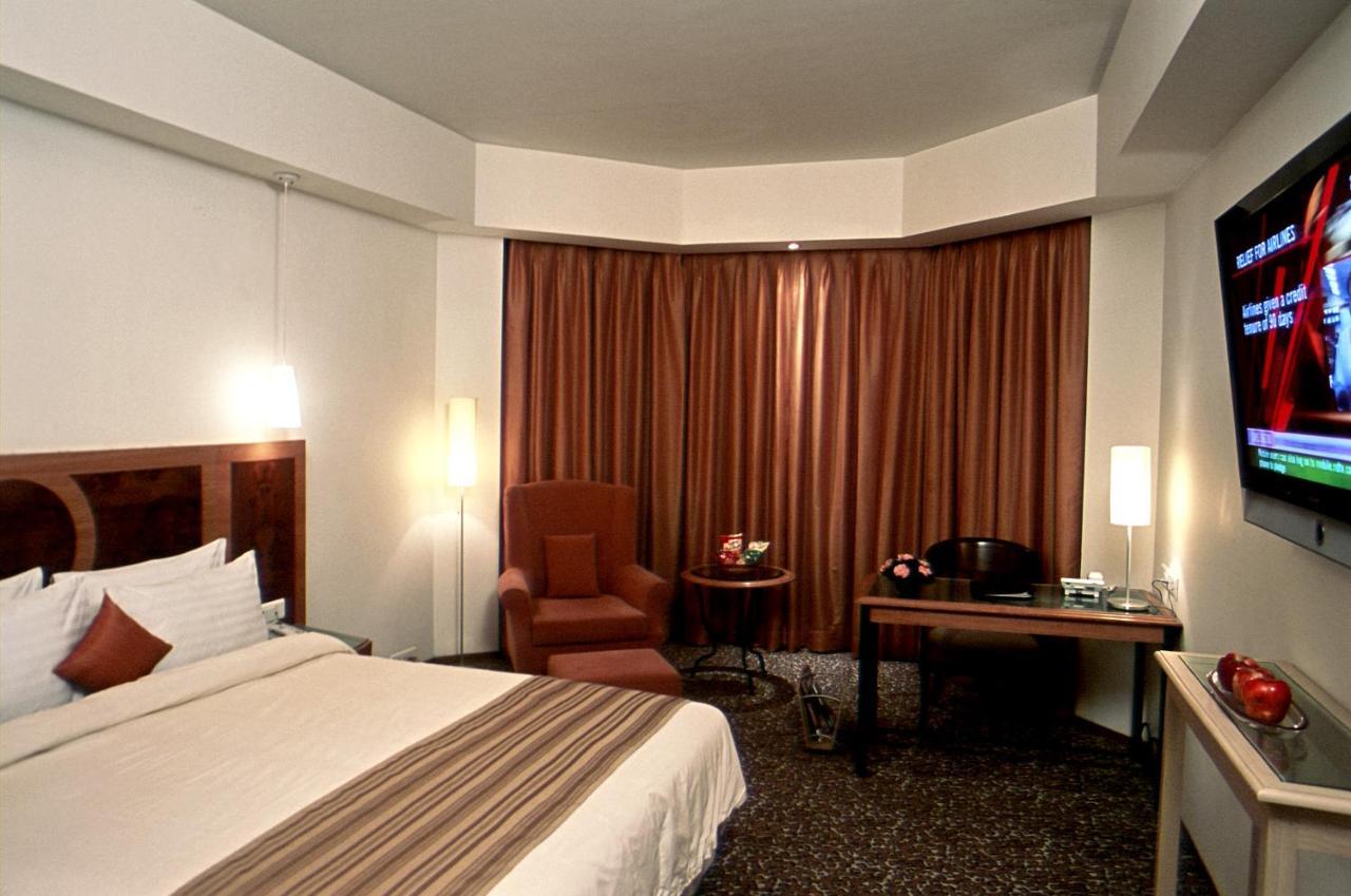 Katriya Hotel And Tower Χιντεραμπάντ Εξωτερικό φωτογραφία